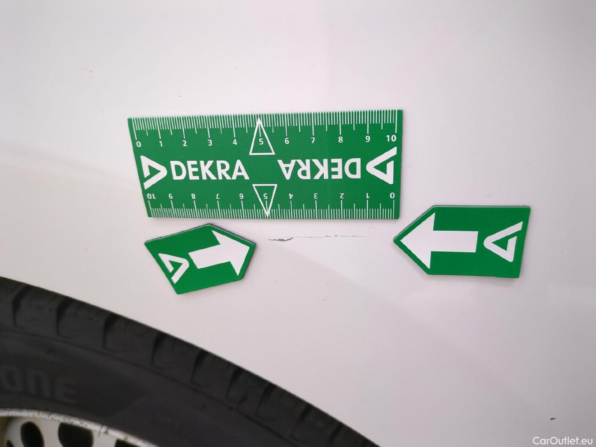  Opel  Vivaro OPEL  / 2019 / 4P / Fourgon tôlé 1.5 Diesel 120 ch L2 Pack Clim #7