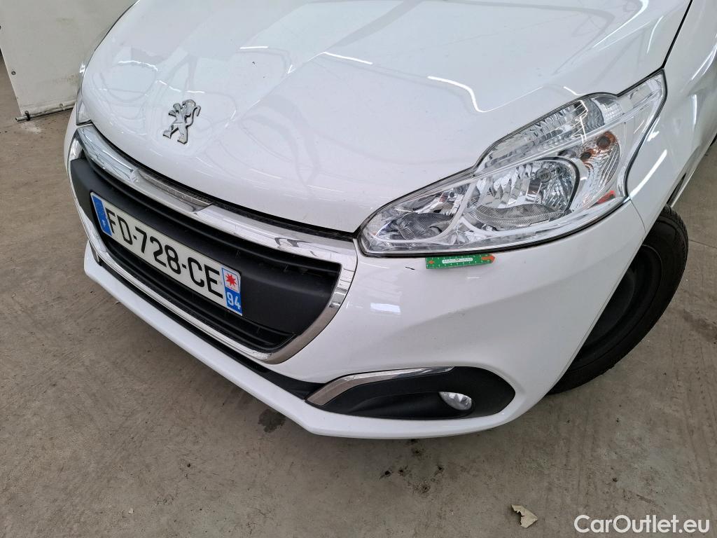  Peugeot  208  Affaire Premium Pack 1.2 80CV BVM5 E6dT #37