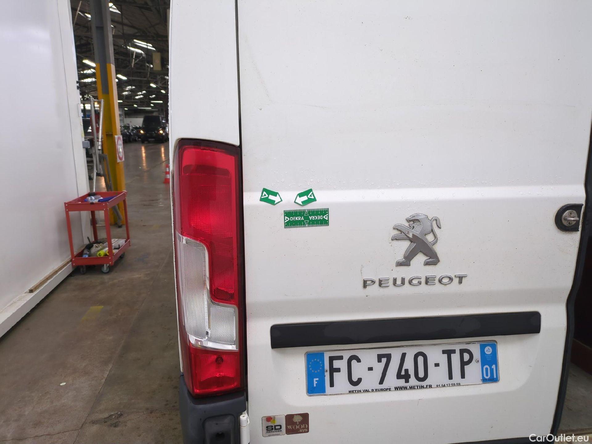  Peugeot  Boxer PEUGEOT  VU 4p Fourgon BLUEHDI 110 PREMIUM PA 333 L1H2 #19