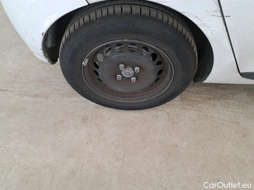  Renault  Clio  IV Air 1.5 dCi 75CV BVM5 E6 #114