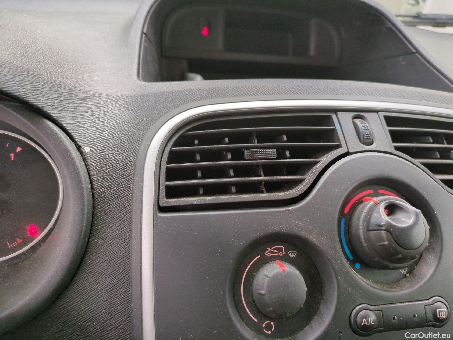  Renault  Kangoo  Express Grand Confort (L1) 1.5 dCi 90CV BVM5 E6 #24