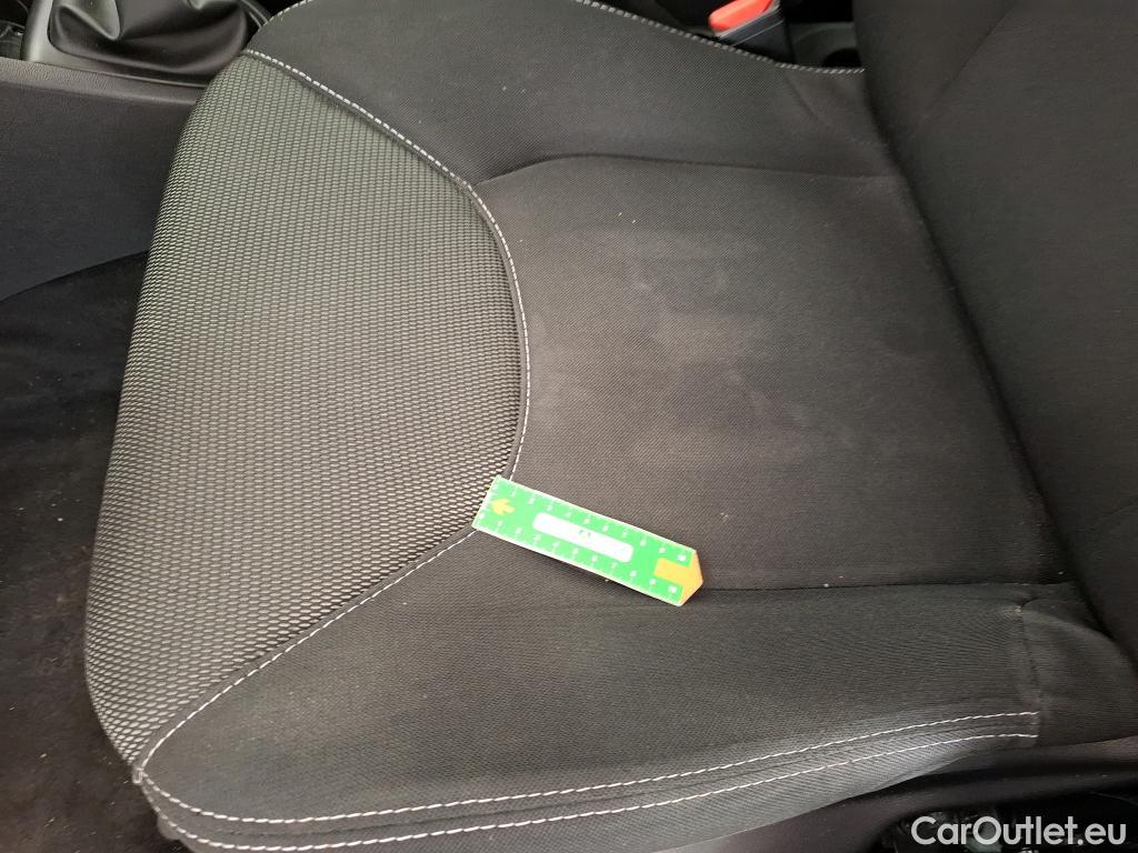  Renault  Clio  IV Air 0.9 TCe 75CV BVM5 E6 #25