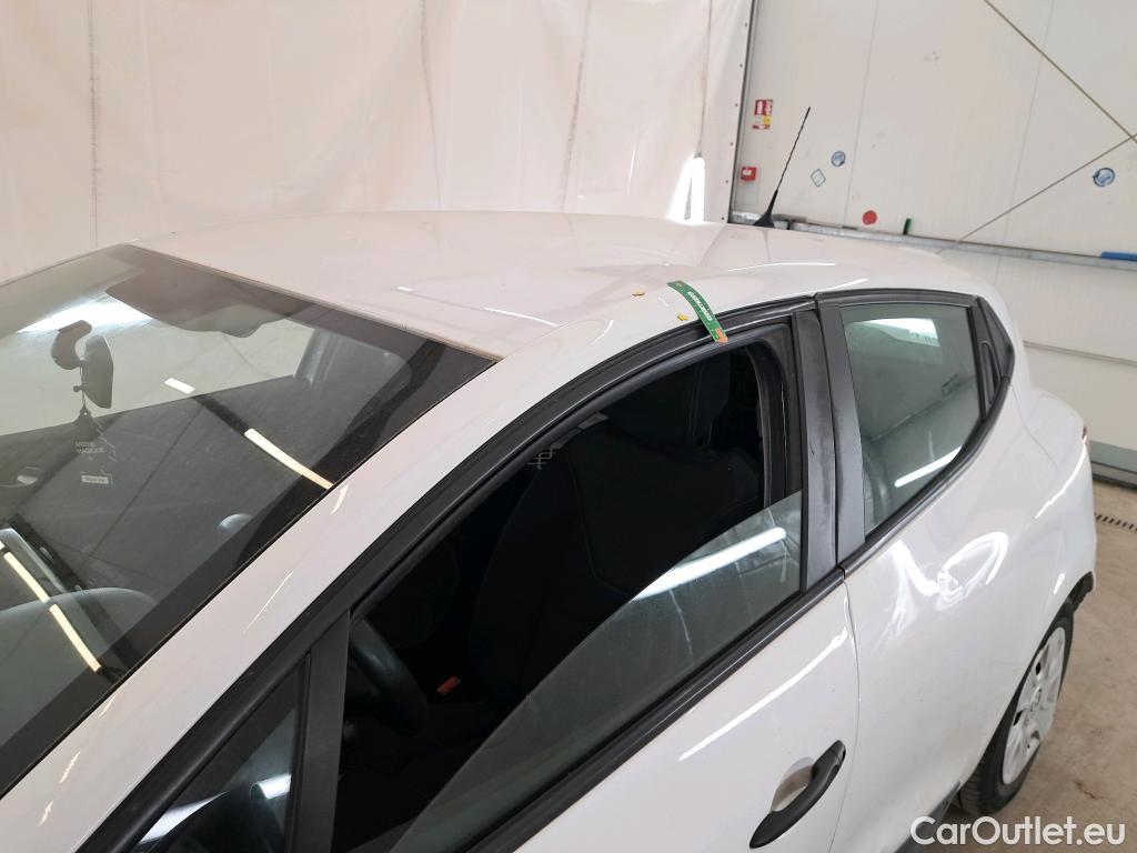  Renault  Clio  IV Air 1.5 dCi 75CV BVM5 E6 #54