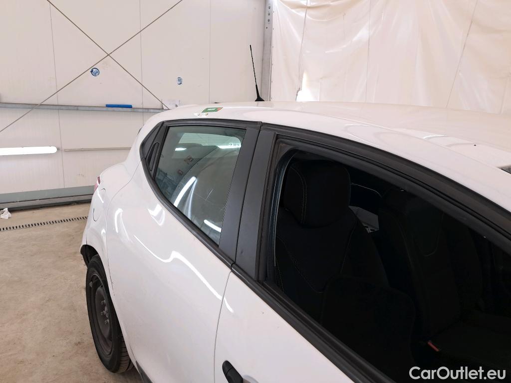  Renault  Clio  IV Air 1.5 dCi 75CV BVM5 E6 #104