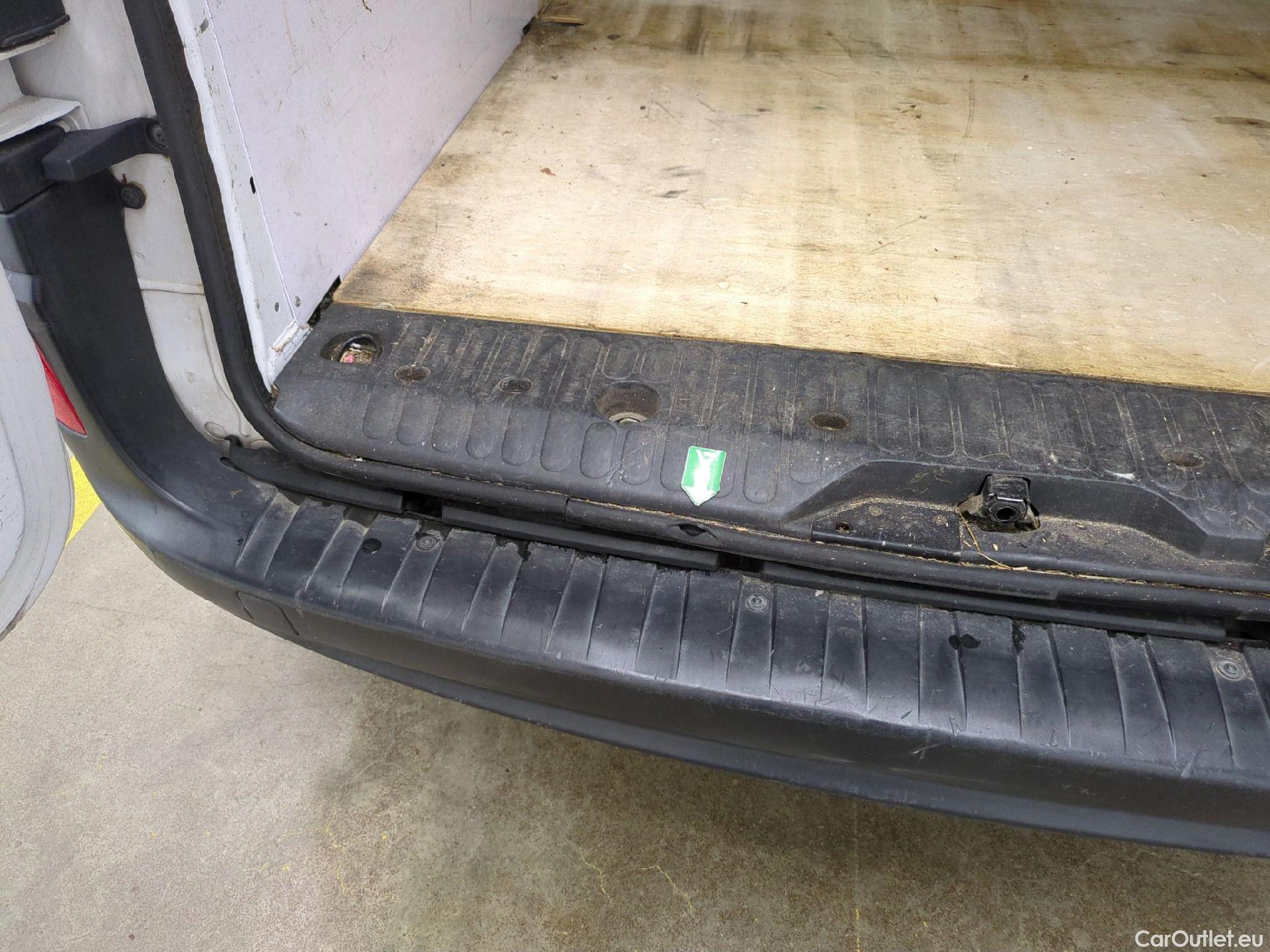  Renault  Kangoo  Express Grand Confort (L1) 1.5 dCi 90CV BVM5 E6 #27