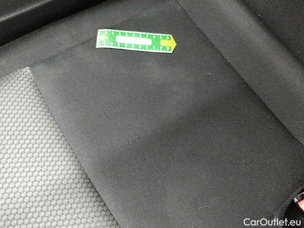  Renault  Kangoo RENAULT  Express / 2013 / 4P / Fourgonnette Extra R-Link dCi 90 #21