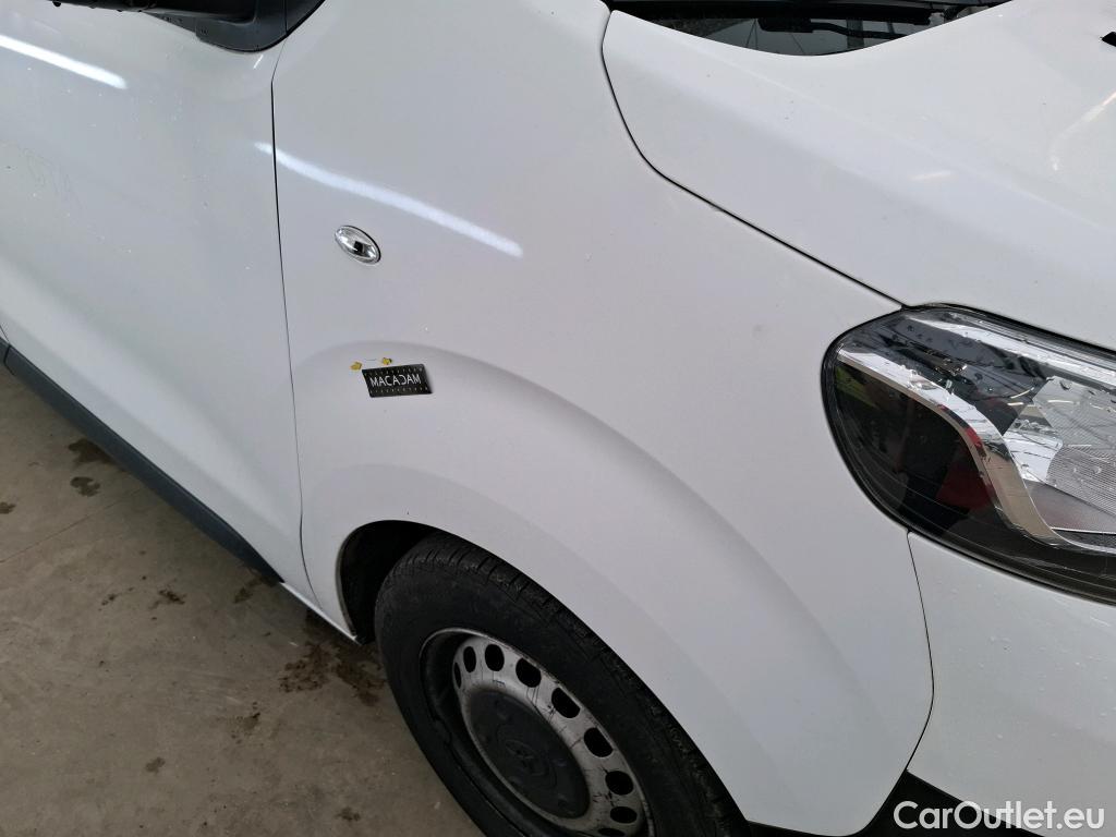  Toyota  Proace TOYOTA  VU 4p Fourgon MEDIUM 120 D-4D DYNAMIC #44
