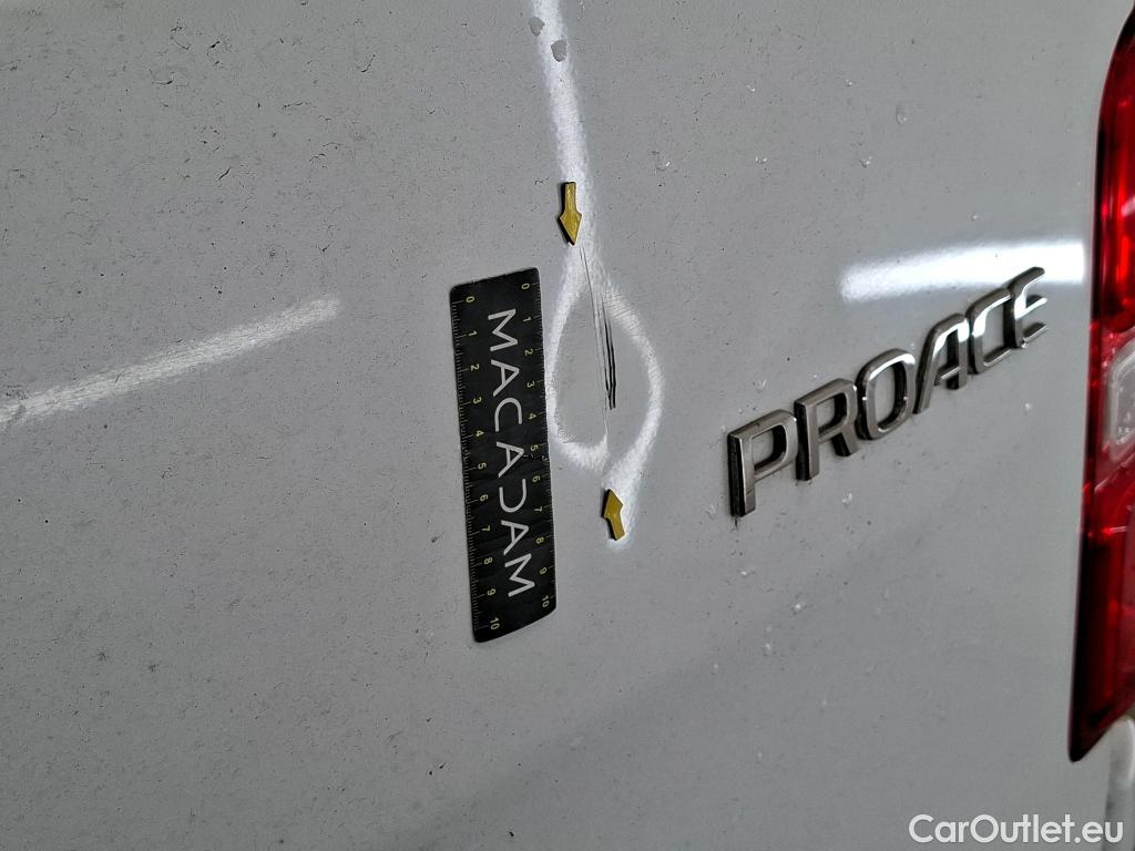  Toyota  Proace TOYOTA  VU 4p Fourgon MEDIUM 120 D-4D DYNAMIC #18