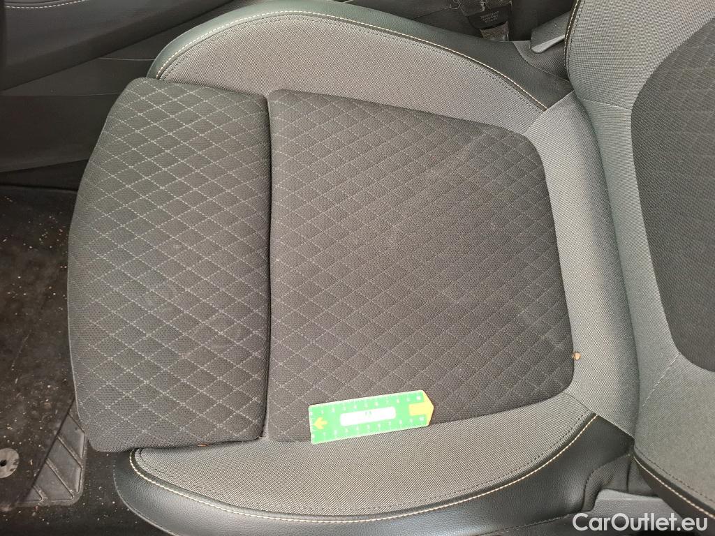 Opel   Grandland X Grandland X GS Line 1.5 130CV BVA8 E6d #16