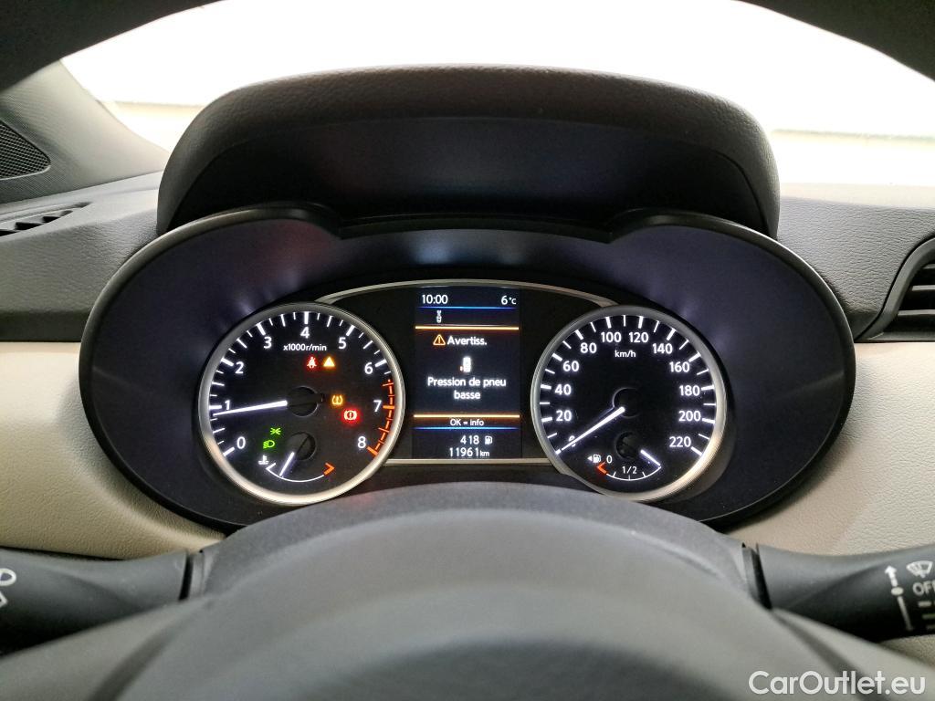  Nissan  Micra NISSAN  / 2016 / 5P / Berline IG-T 100 Business Edition / VO RECONDITIONNE - PHOTOS AVANT RECONDITIONNEMENT #7