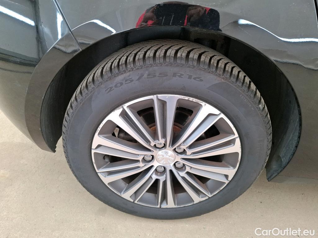  Peugeot  308  Allure Business 1.2 PureTech 130CV BVM6 E6d #16