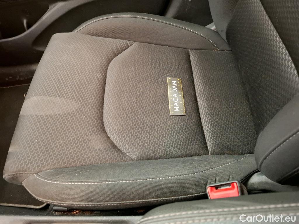  Hyundai  i30  Business 1.6 CRDi 110CV BVA7 E6 #26
