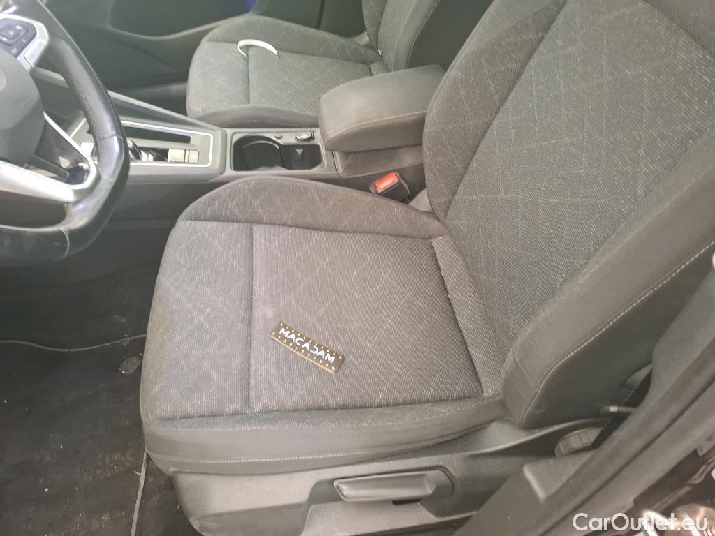  Volkswagen  Golf  VOLKSWAGEN / 2020 / 5P / Berline 2.0 TDI SCR 150 DSG7 Life Busi 1st #16