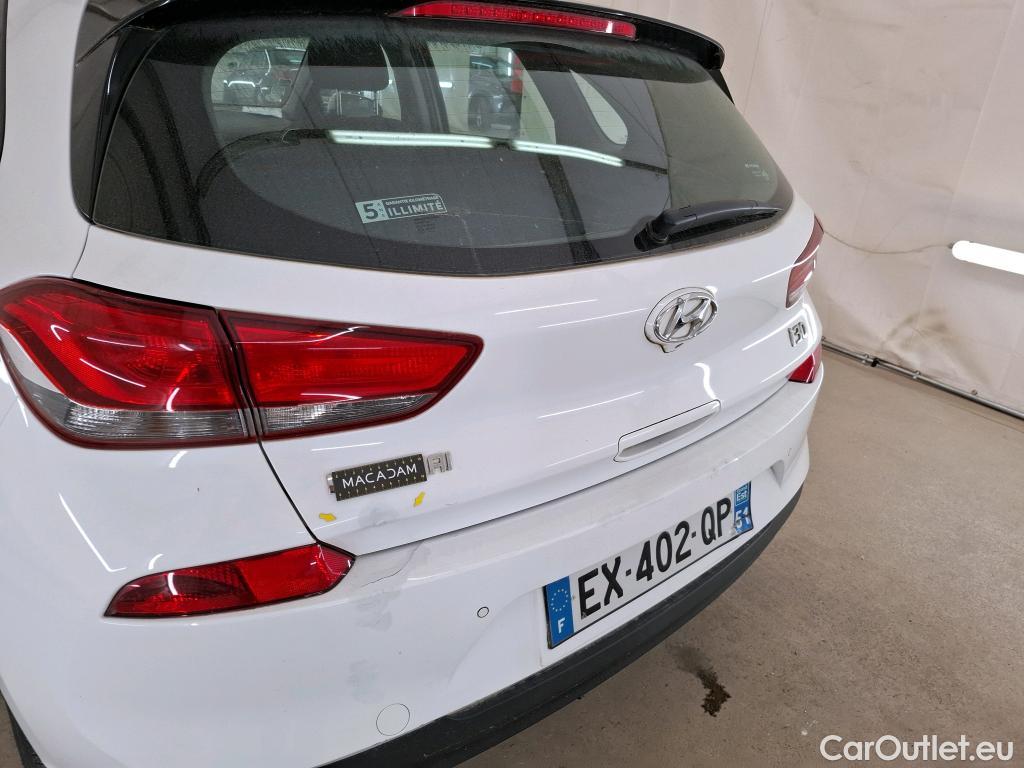  Hyundai  i30  Business 1.6 CRDi 110CV BVA7 E6 #3