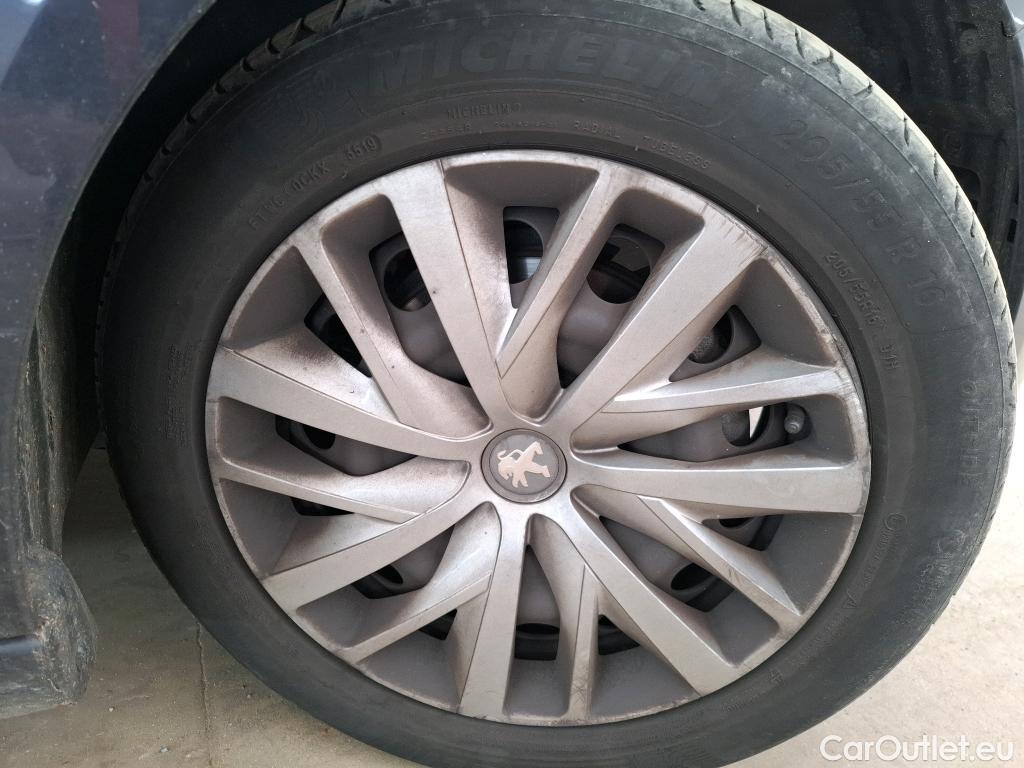  Peugeot  308  Premium 1.5 HDi 130CV BVM6 E6dT #29
