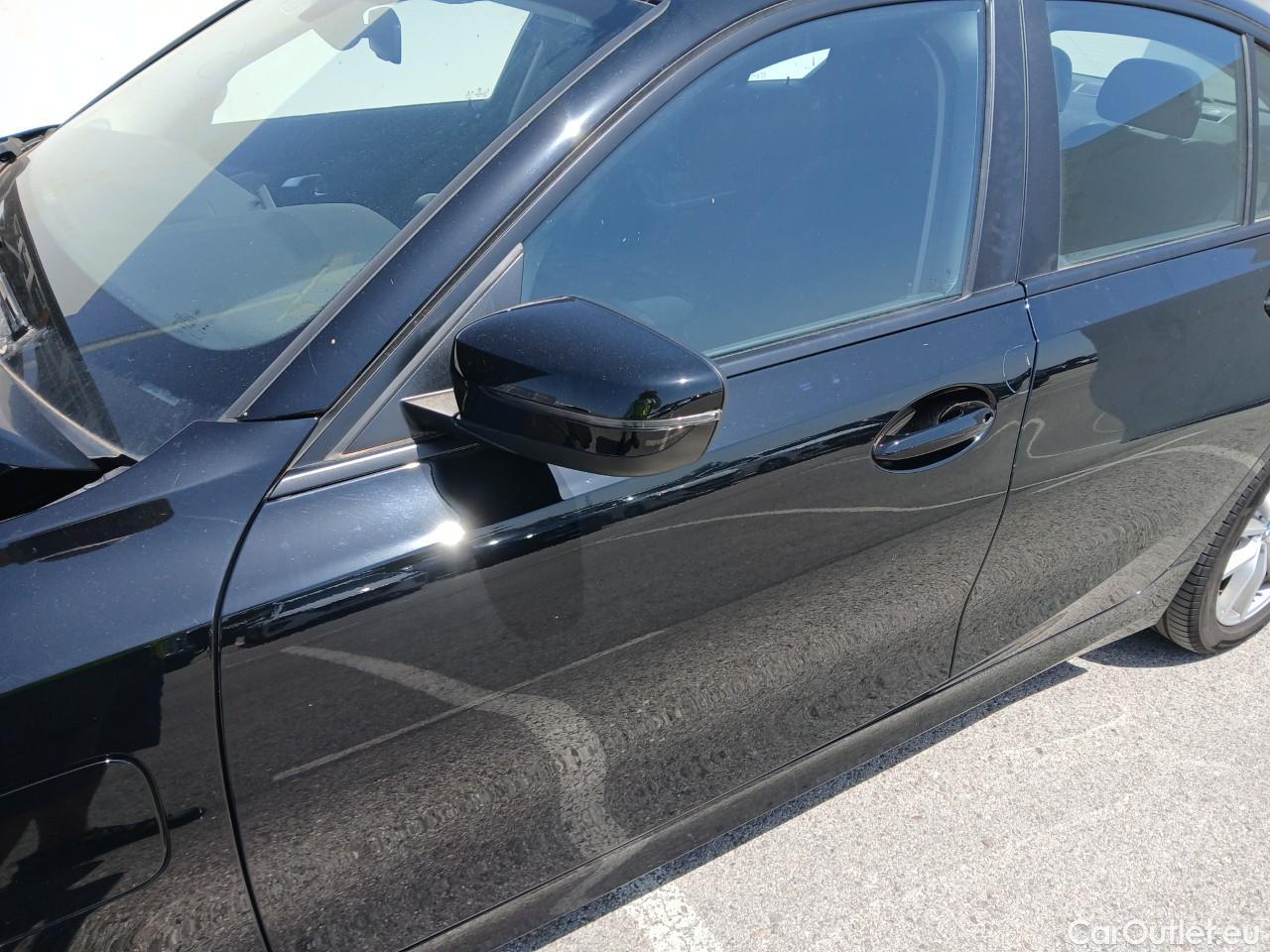  Bmw  Serie 3 BMW  / 2018 / 4P / sedán 330e #12