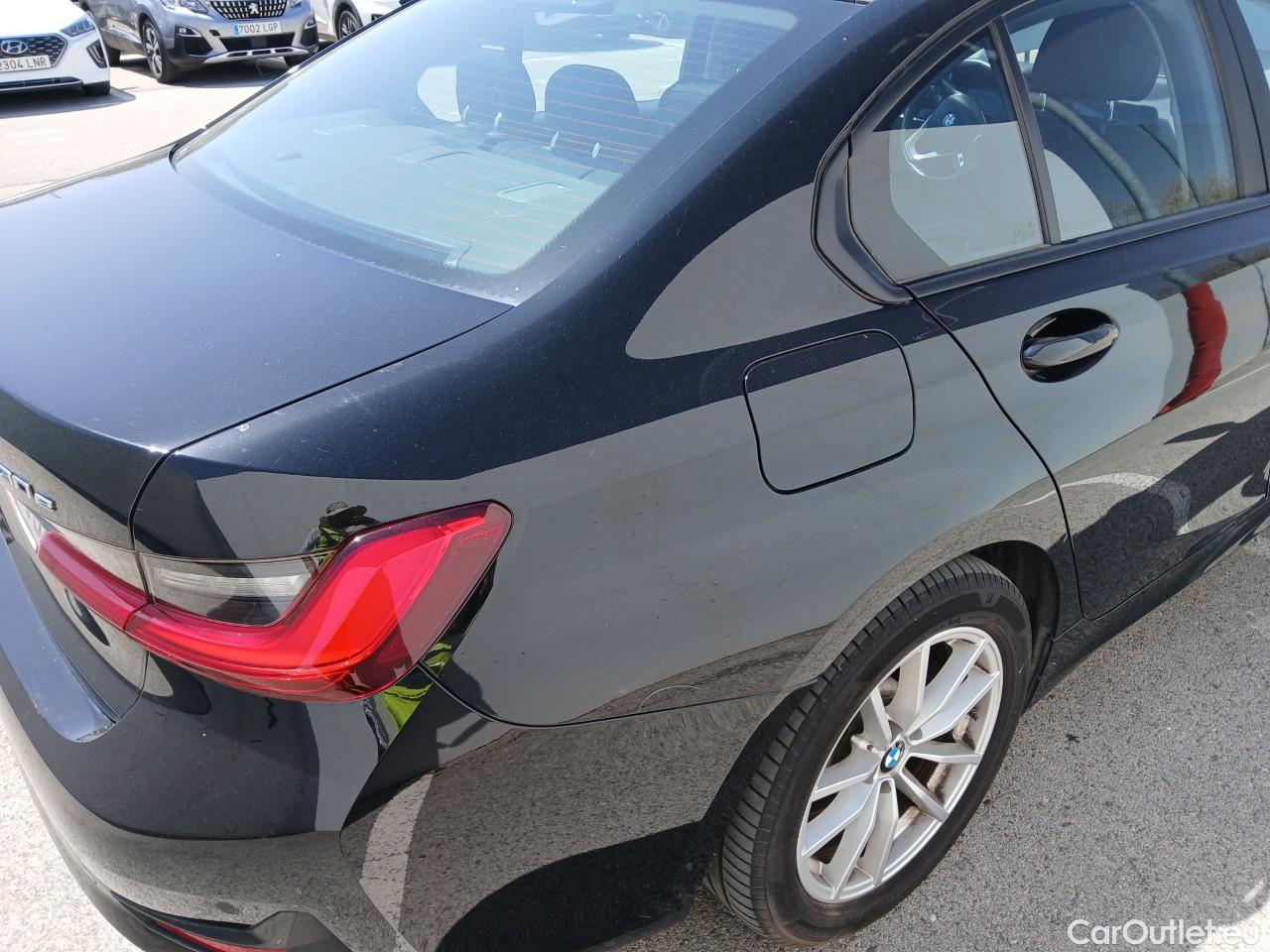  Bmw  Serie 3 BMW  / 2018 / 4P / sedán 330e #17