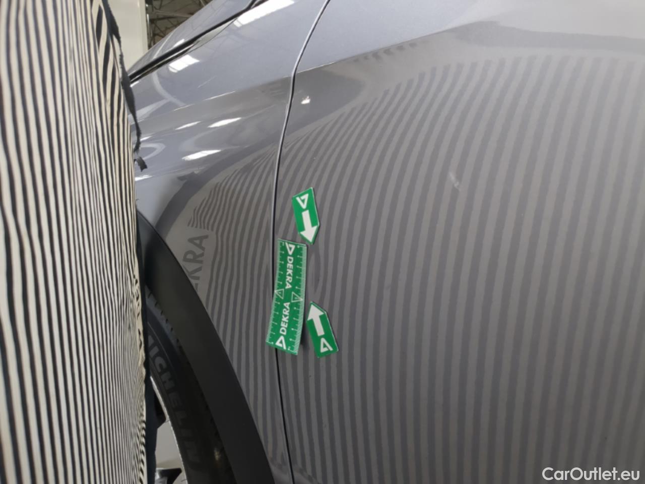  Peugeot  3008  Active Pack 1.5 HDi 130CV BVA8 E6d #35