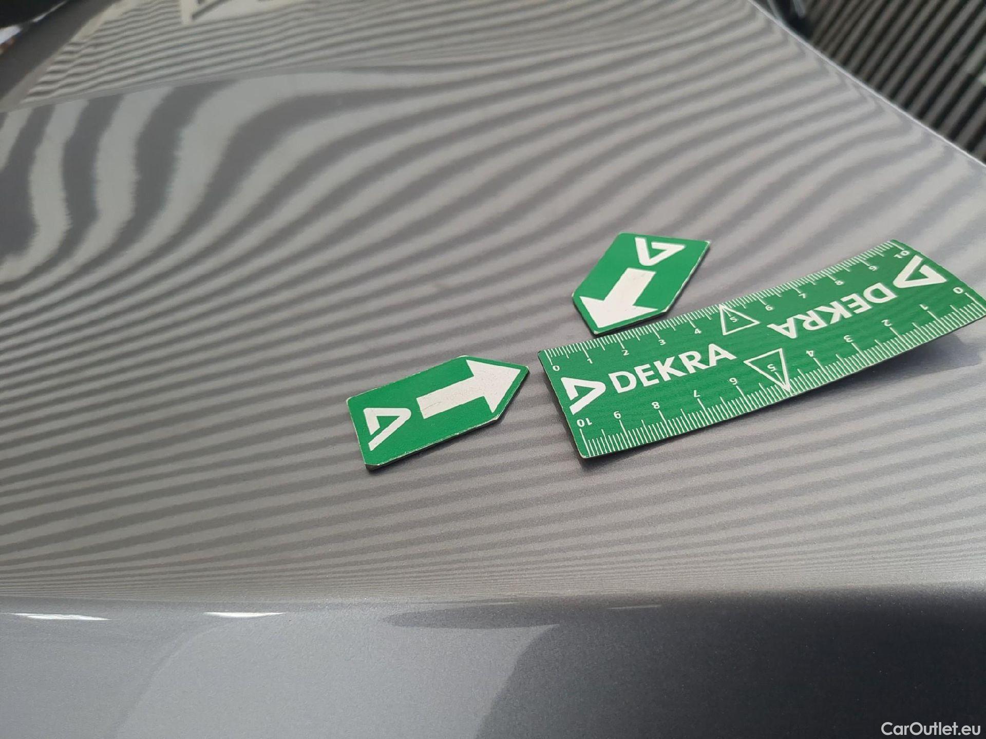  Peugeot  3008  Active Pack 1.5 HDi 130CV BVA8 E6d #33