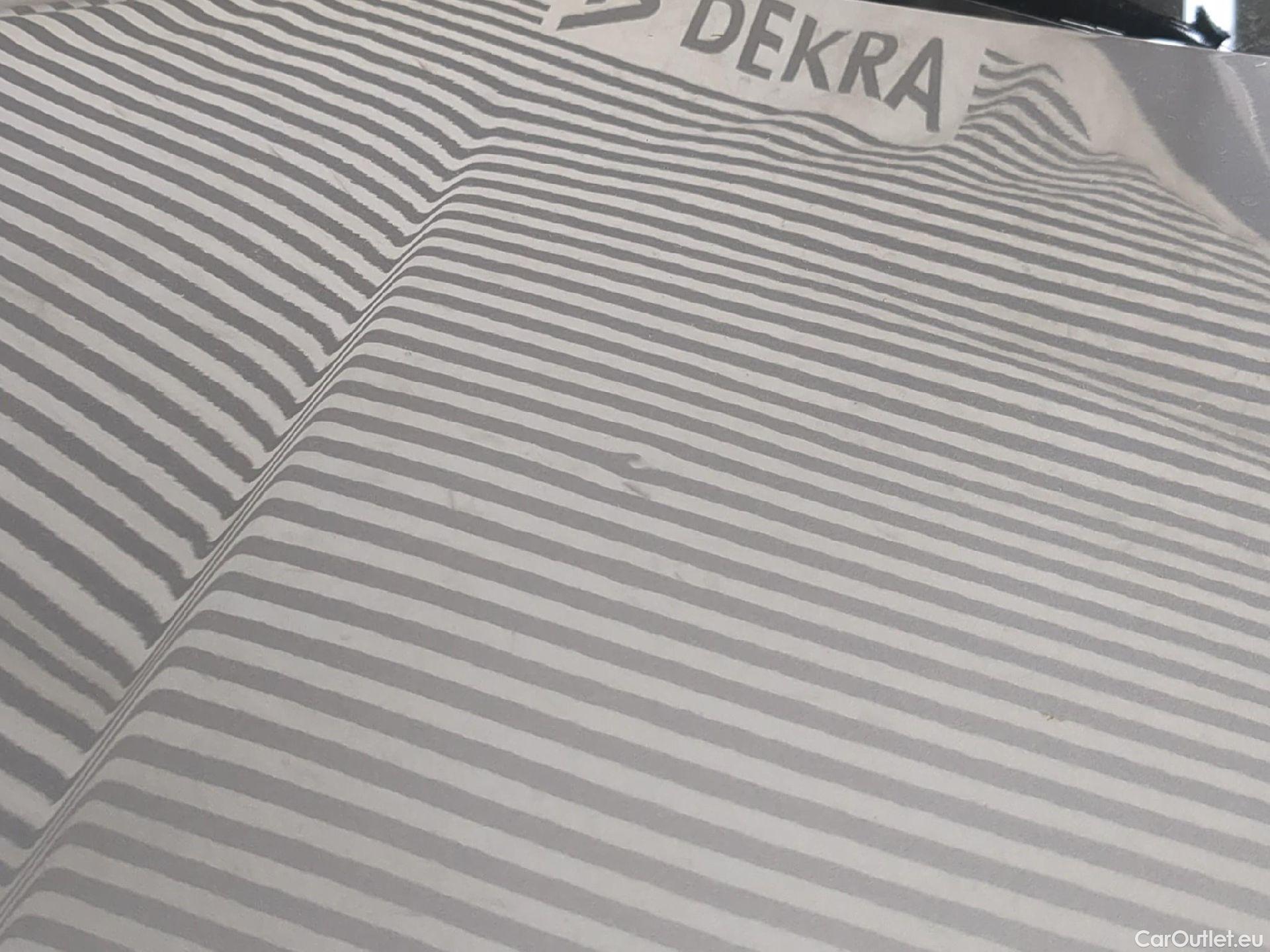  Peugeot  3008  Active Pack 1.5 HDi 130CV BVA8 E6d #32