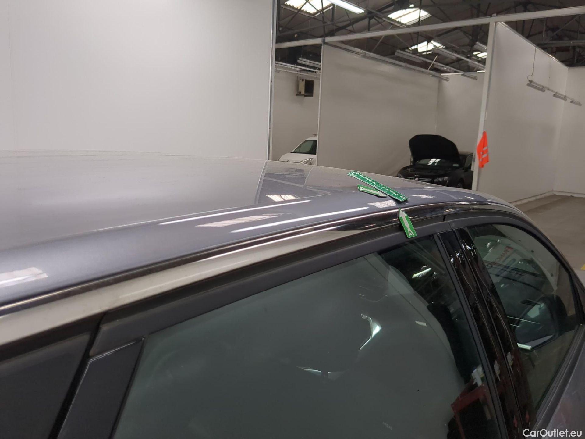  Peugeot  3008  Active Pack 1.5 HDi 130CV BVA8 E6d #43