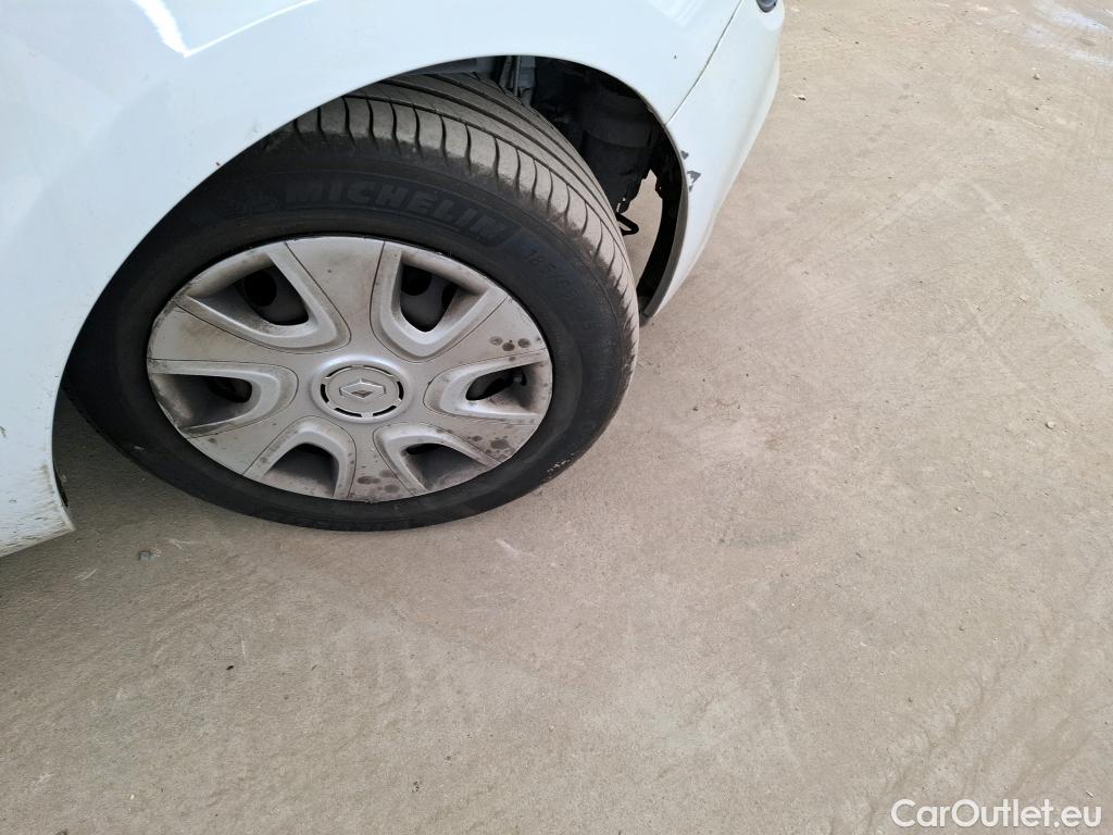  Renault  Clio RENAULT  Société / 2016 / 5P / Berline &Air dCi 75 #48
