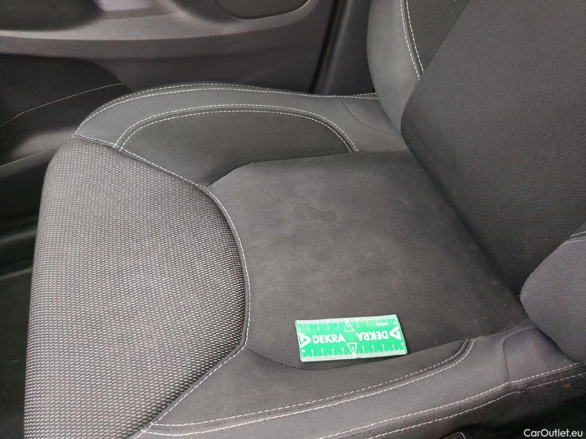  Renault  Clio RENAULT  Société VU 5p Berline Air Medianav dCi 90 #6