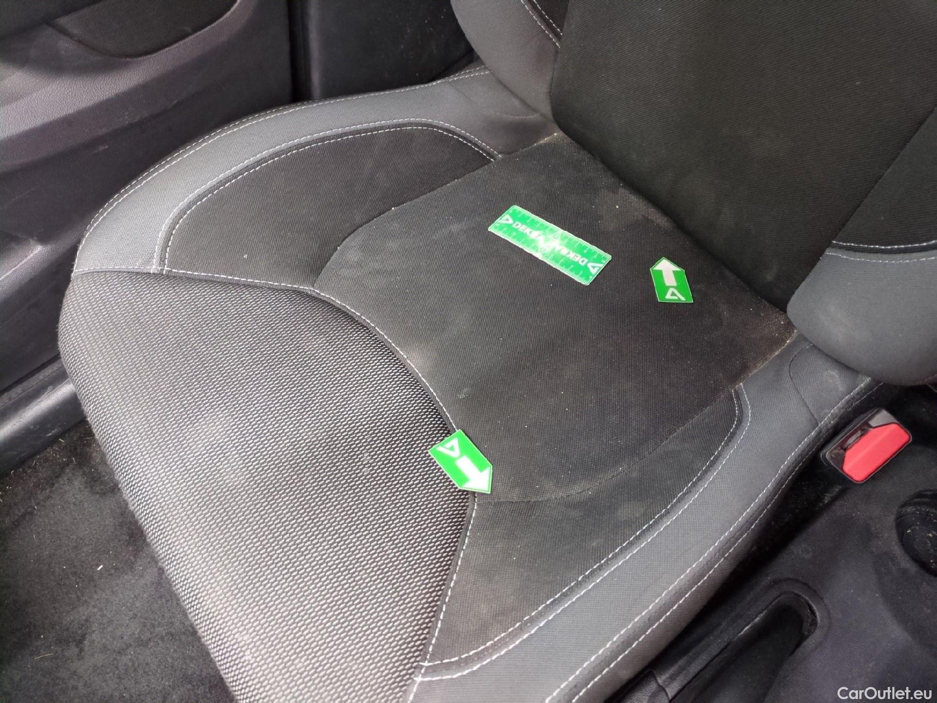  Renault  Clio RENAULT  Société VU 5p Berline Air MédiaNav Energy dCi 75 #2