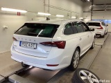 Skoda  Octavia Combi iV Style Drag Cokpit #5