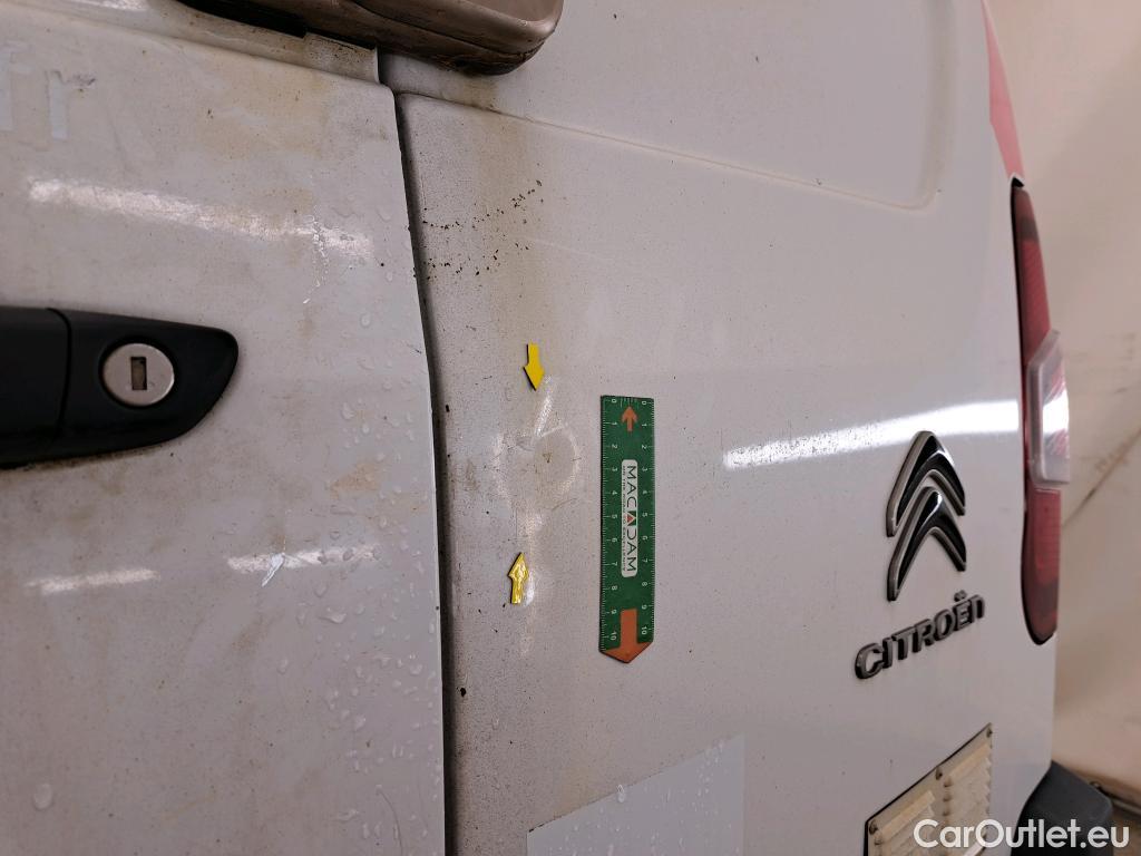  Citroen  Berlingo CITROEN  / 2018 / 4P / Fourgonnette M 650kg BlueHDi 75 S&S BVM Club #9