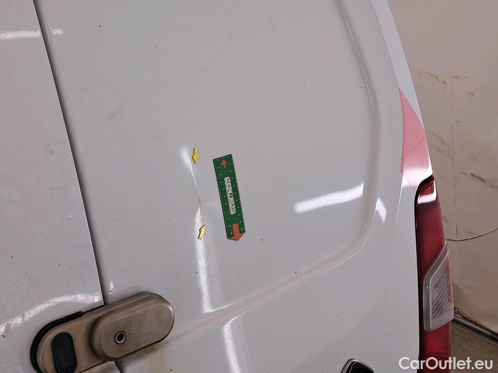  Citroen  Berlingo CITROEN  / 2018 / 4P / Fourgonnette M 650kg BlueHDi 75 S&S BVM Club #8