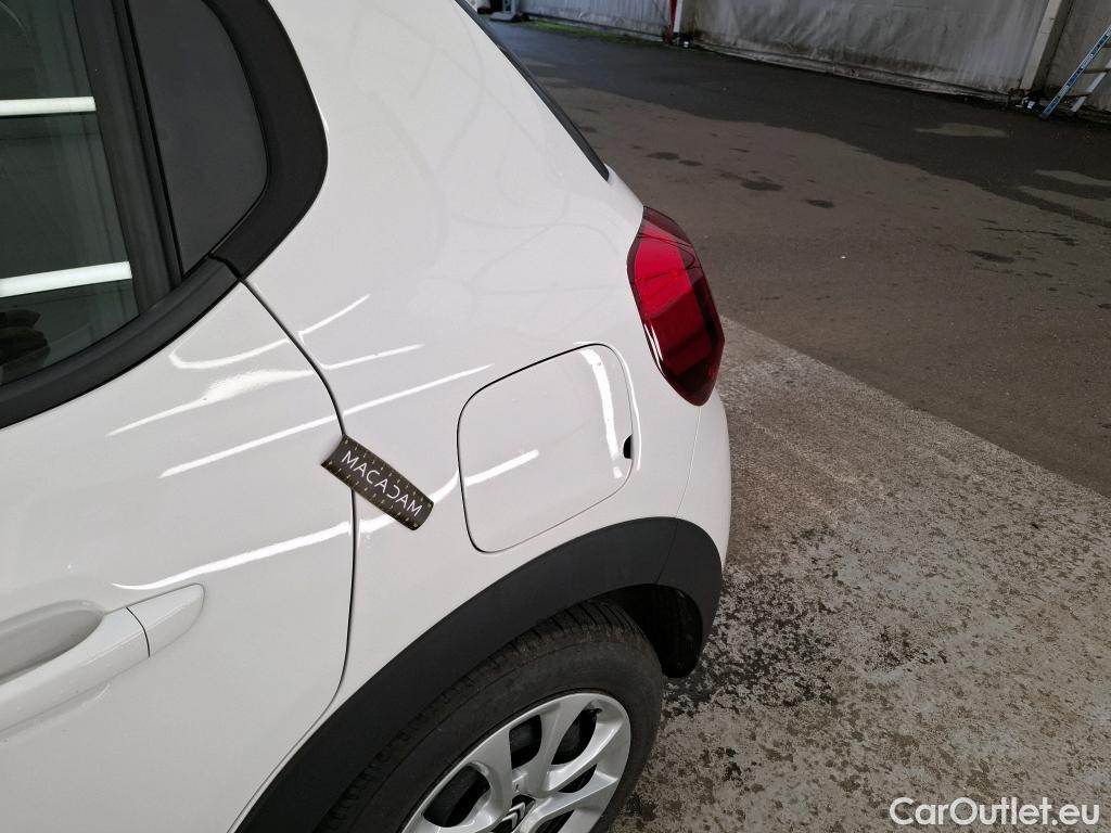  Citroen  C3  Société Feel Nav 1.2 PureTech 80CV BVM5 E6d #1