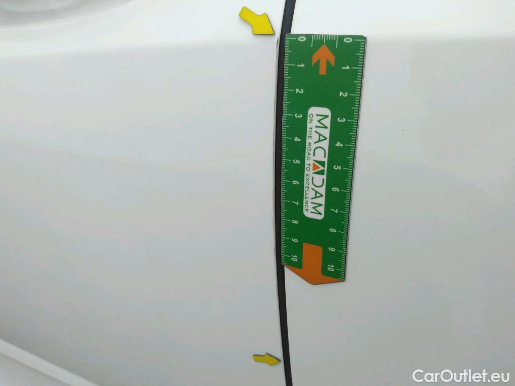  Peugeot  208  Premium 1.5 HDi 100CV BVM6 E6d #12
