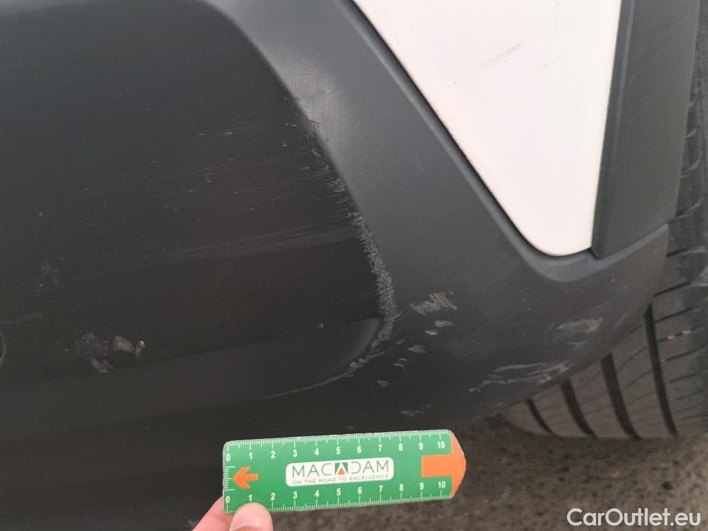  Citroen  C3  Société Feel 1.2 PureTech 80CV BVM5 E6d #43