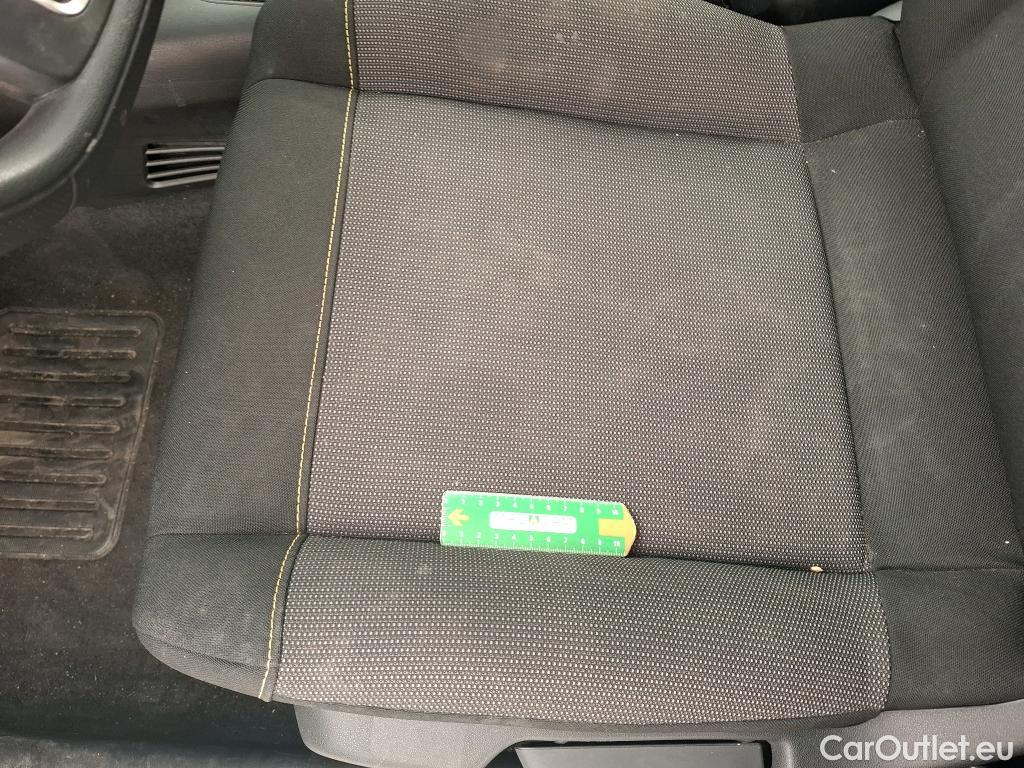  Citroen  C3  Société Feel 1.2 PureTech 80CV BVM5 E6d #37