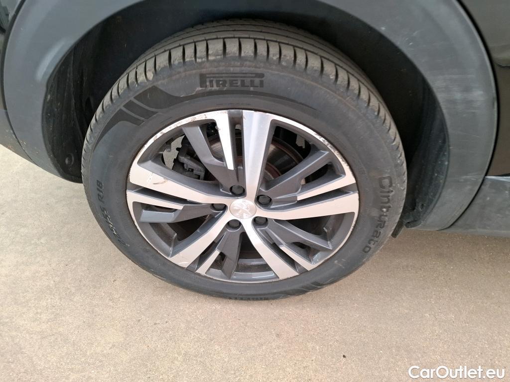  Peugeot  3008  Allure Pack 1.2 PureTech 130CV BVA8 E6d #18