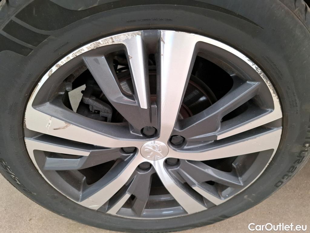  Peugeot  3008  Allure Pack 1.2 PureTech 130CV BVA8 E6d #19