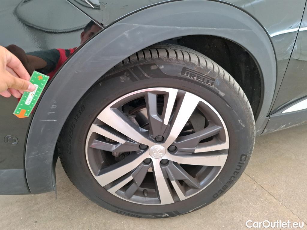  Peugeot  3008  Allure Pack 1.2 PureTech 130CV BVA8 E6d #31