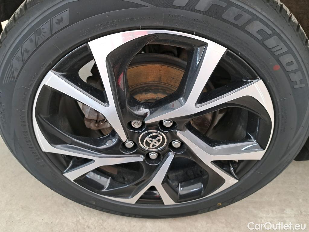  Toyota  C-HR TOYOTA  / 2016 / 5P / SUV 1.8 HYBRIDE 122 EDITION(SP) #8