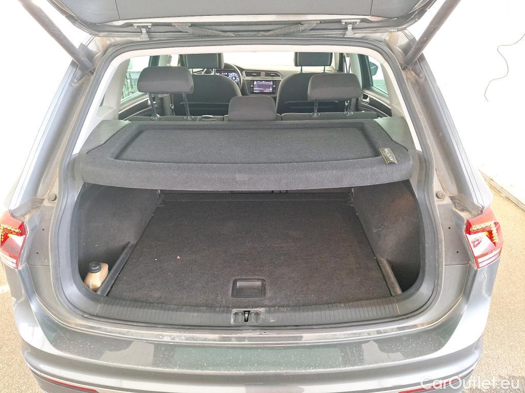  Volkswagen  Tiguan VOLKSWAGEN  5p SUV 2.0 TDI 150 DSG7 Carat #76