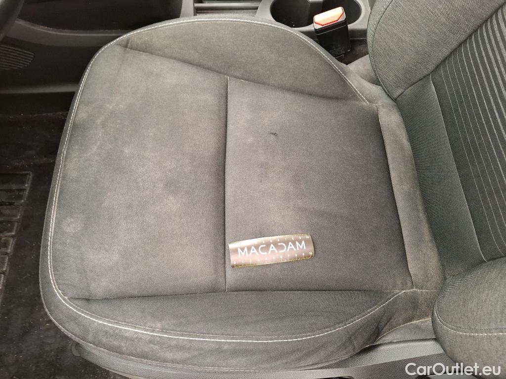  Renault  Captur  II Business 1.5 dCi 115CV BVA7 E6dT #9