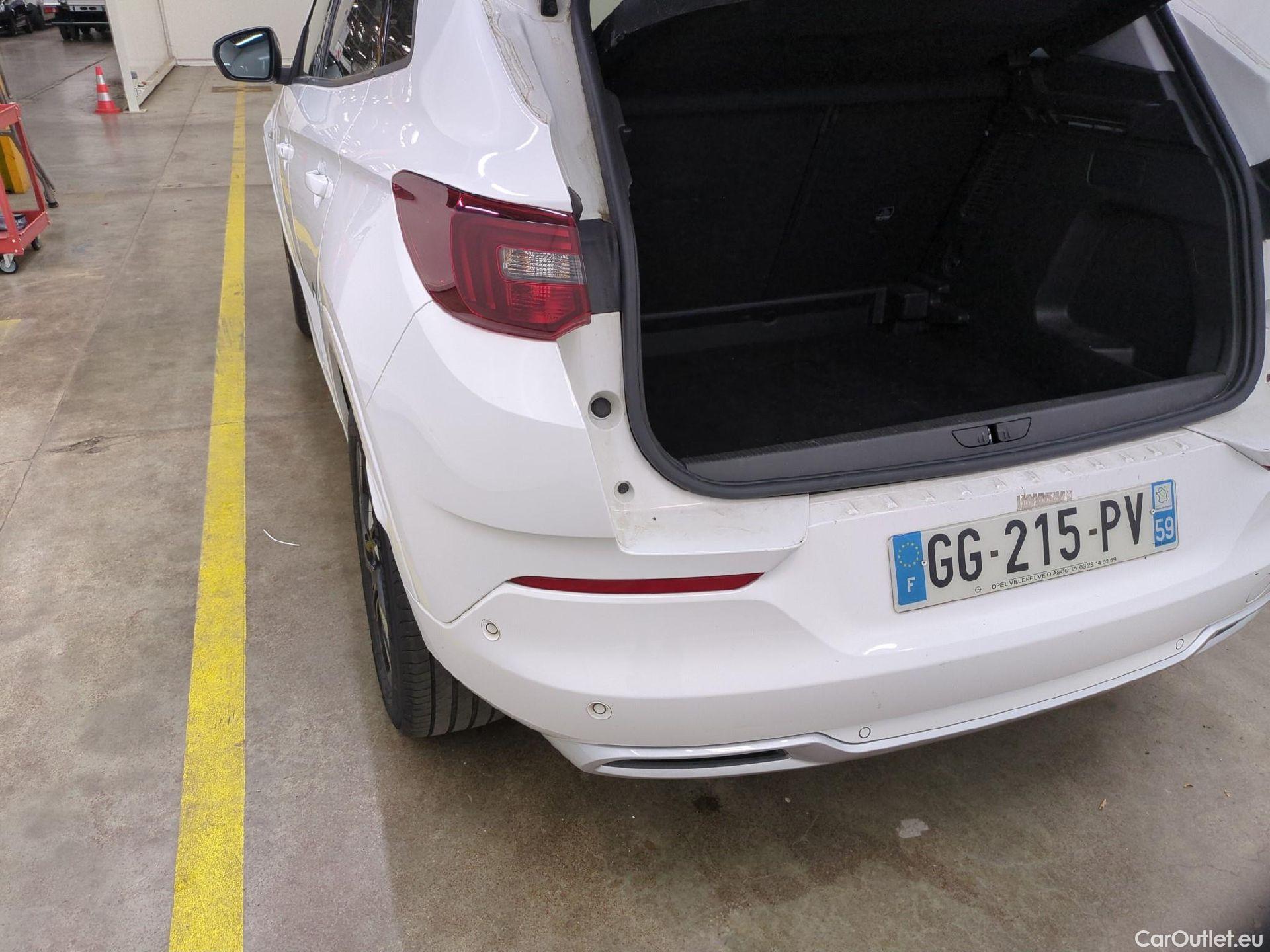  Opel   Grandland X Grandland X Elegance Business 1.5 130CV BVA8 E6d #21