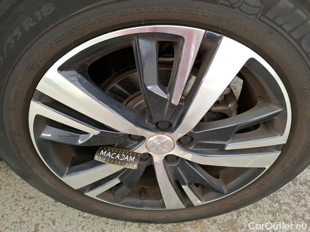  Peugeot  3008  Allure 1.6 165CV BVA6 E6 #4