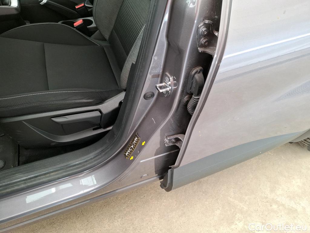  Renault  Captur RENAULT  / 2019 / 5P / SUV Business TCe 100 GPL -21 #6