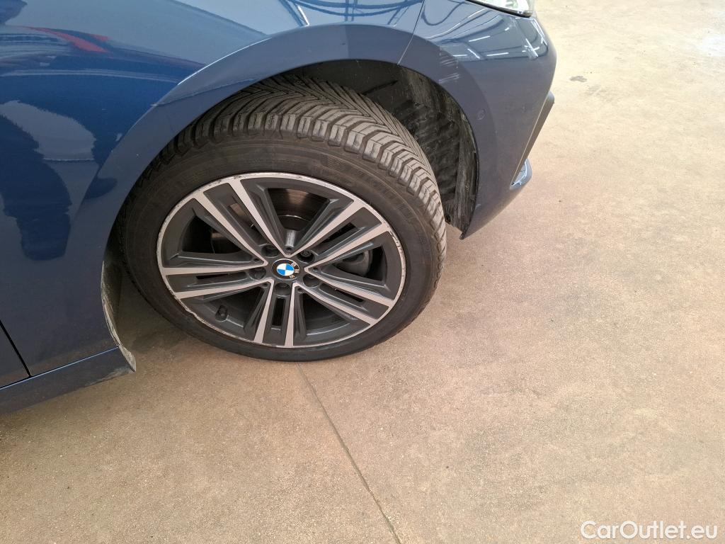  Bmw  Serie 1 BMW Série 1 / 2019 / 5P / Berline 1.5 116D DKG7 Business Design #16
