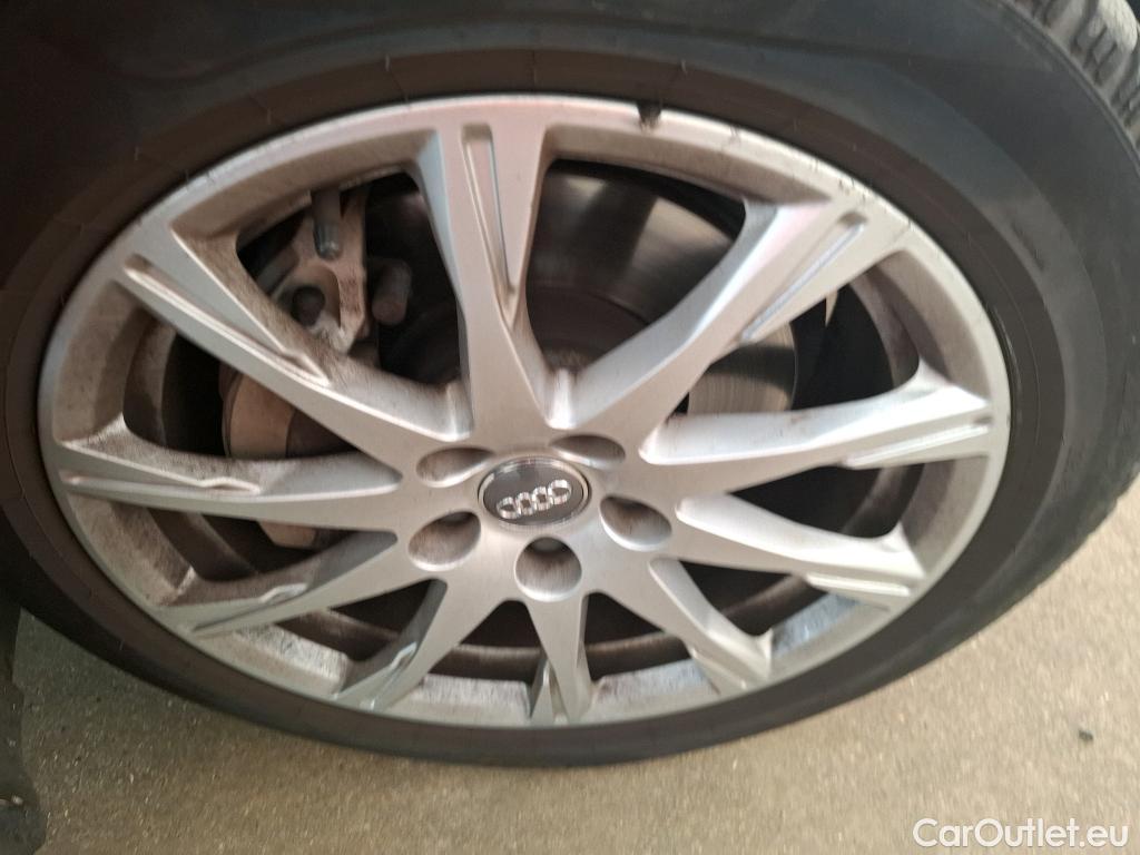  Audi  A4  Avant 40 TDI Business Line 2.0 TDI 190CV BVA7 E6dT #2