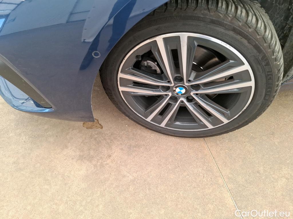  Bmw  Serie 1 BMW Série 1 / 2019 / 5P / Berline 1.5 116D DKG7 Business Design #9