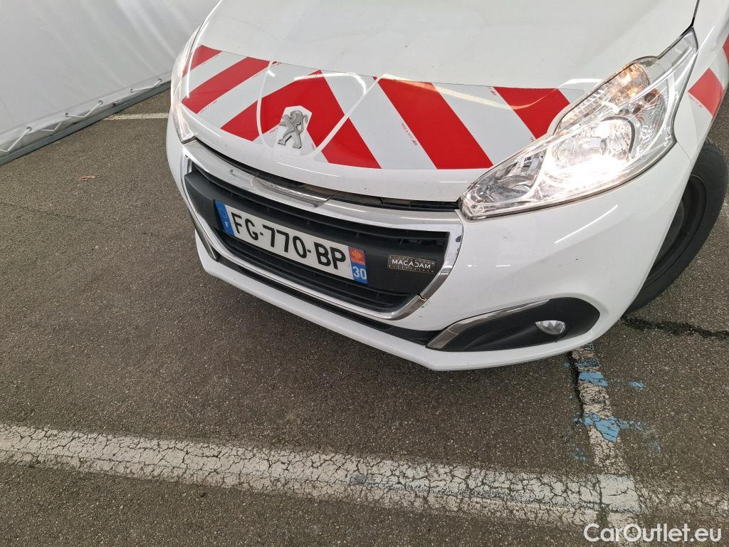  Peugeot  208  Affaire Premium Pack 1.2 80CV BVM5 E6dT #5