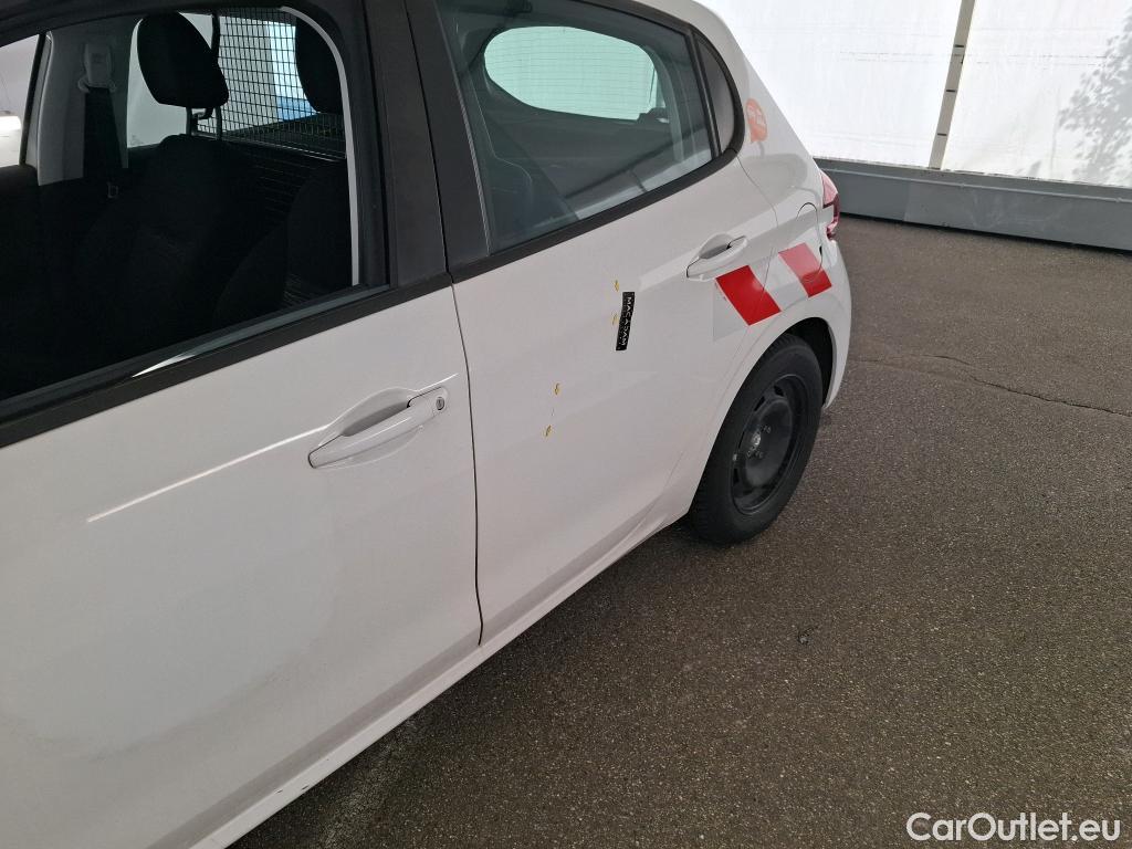  Peugeot  208  Affaire Premium Pack 1.2 80CV BVM5 E6dT #1