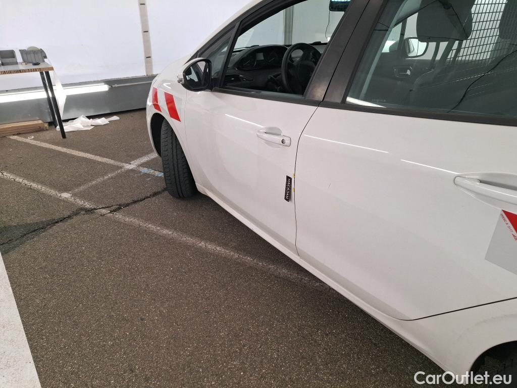  Peugeot  208  Affaire Premium Pack 1.2 80CV BVM5 E6dT #13